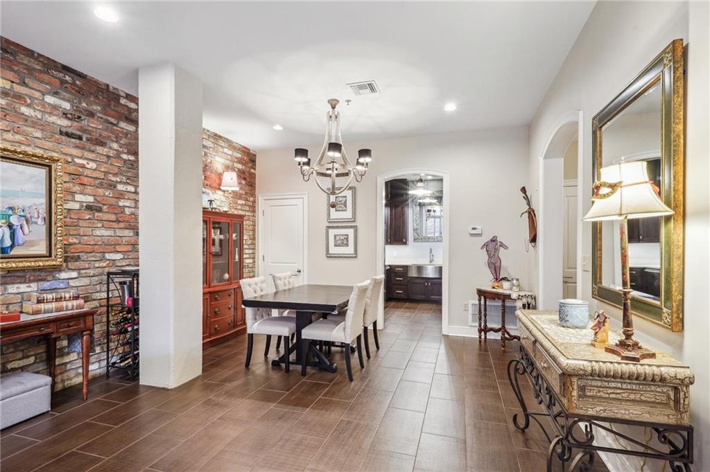 333 Girod Street #207, New Orleans, Louisiana image 5