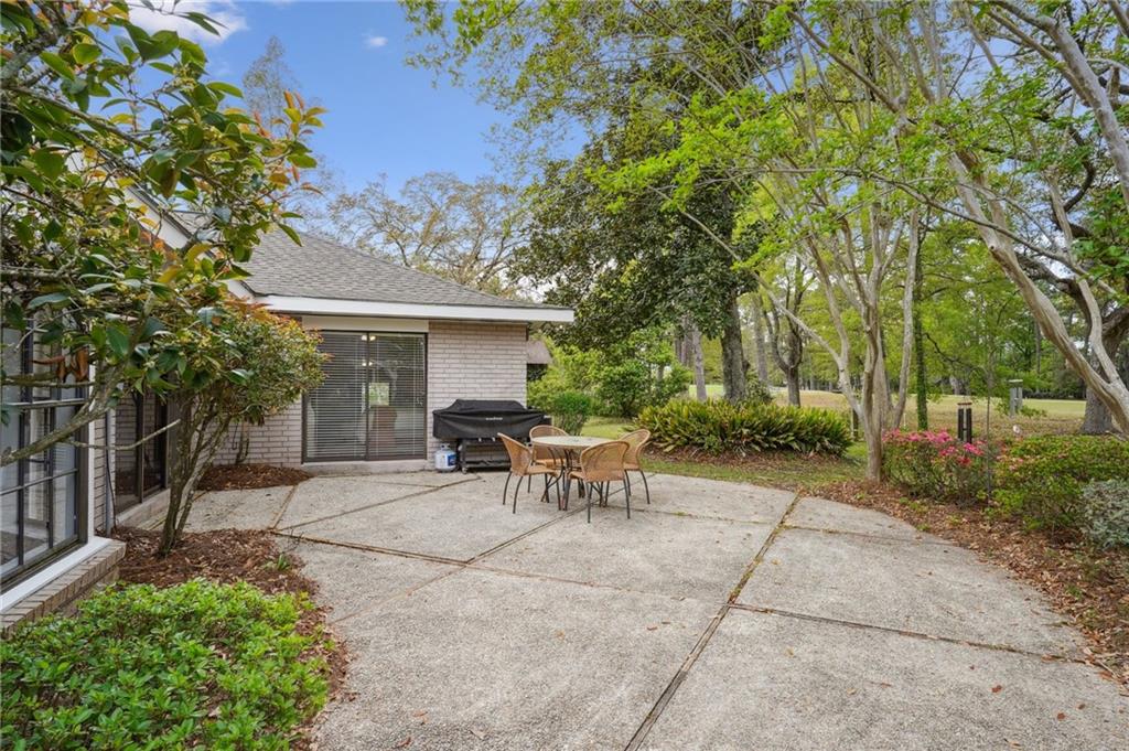 729 Bocage Lane, Mandeville, Louisiana image 25
