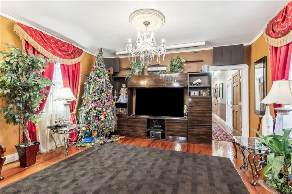 1830 Burgundy Street, New Orleans, Louisiana image 10