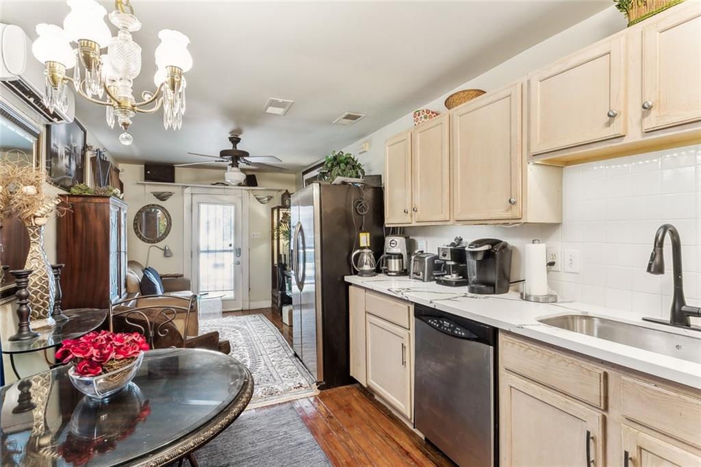 1830 Burgundy Street, New Orleans, Louisiana image 24