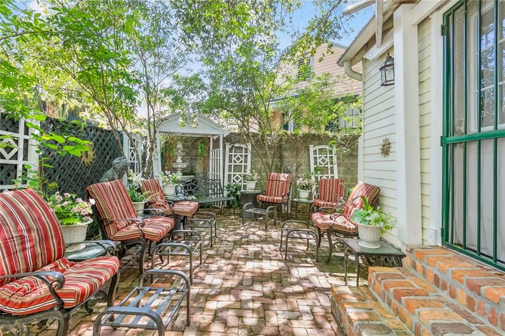 1830 Burgundy Street, New Orleans, Louisiana image 28