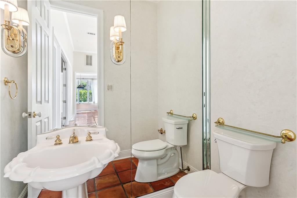 729 N Beau Chene Drive, Mandeville, Louisiana image 18