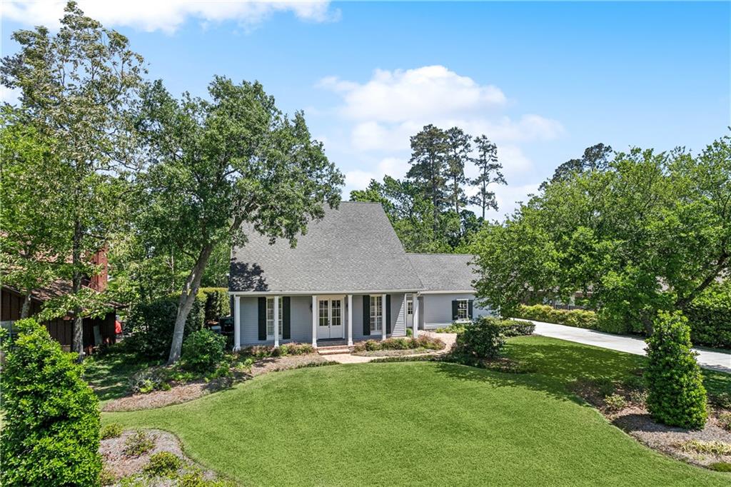 729 N Beau Chene Drive, Mandeville, Louisiana image 2