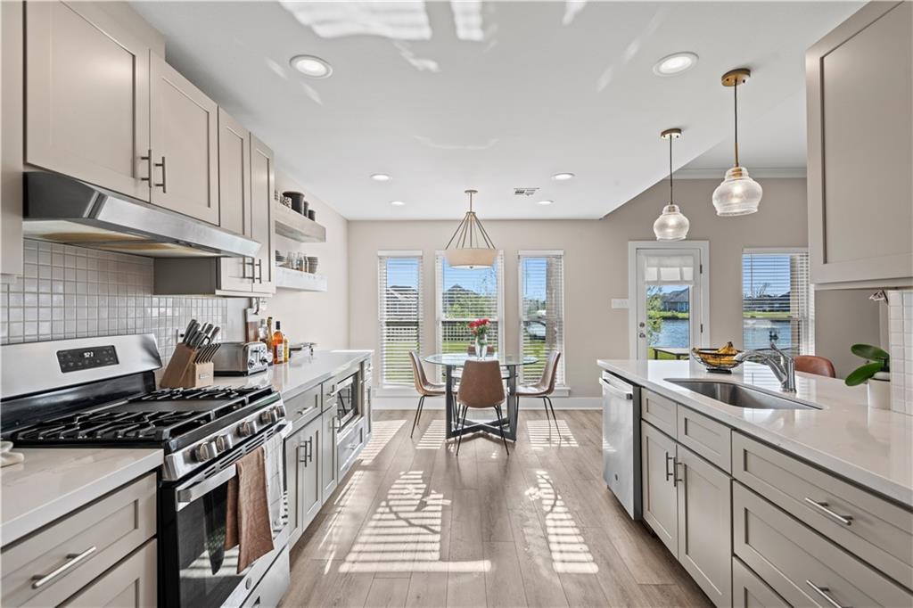 313 Oak Point Drive, La Place, Louisiana image 11