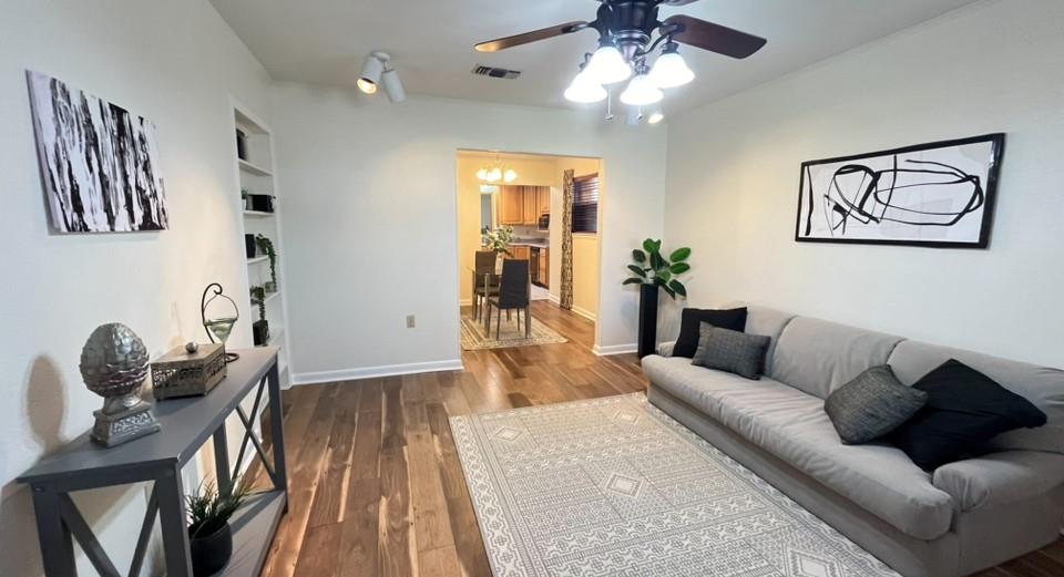 1652 Maplewood Drive, Harvey, Louisiana image 3