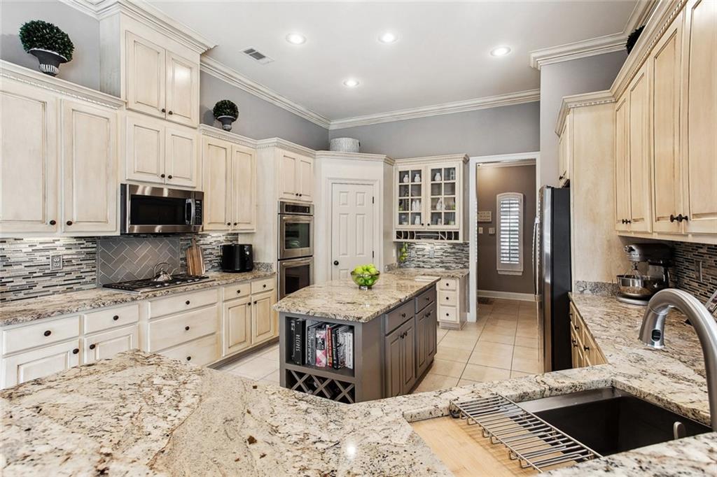 546 Evergreen Drive, Mandeville, Louisiana image 12