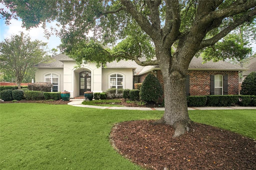 546 Evergreen Drive, Mandeville, Louisiana image 2