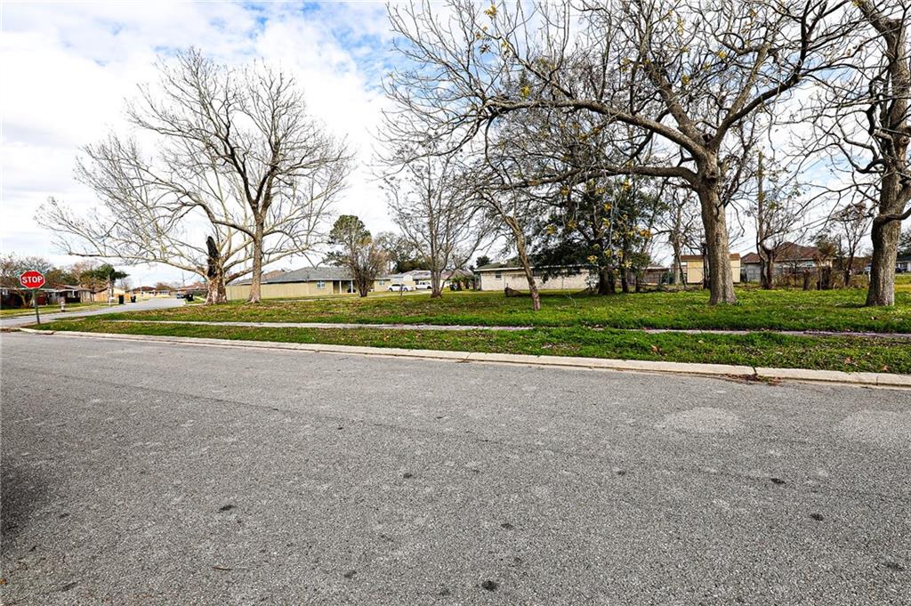 2201 Venus Place, Violet, Louisiana image 4