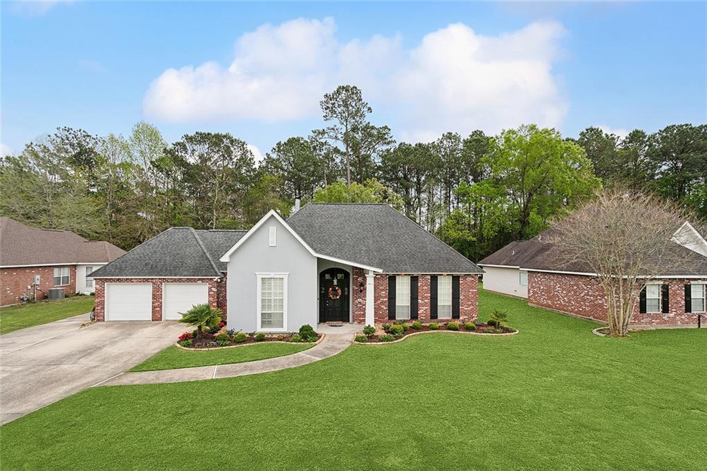 1882 Logan Lane, Mandeville, Louisiana image 3