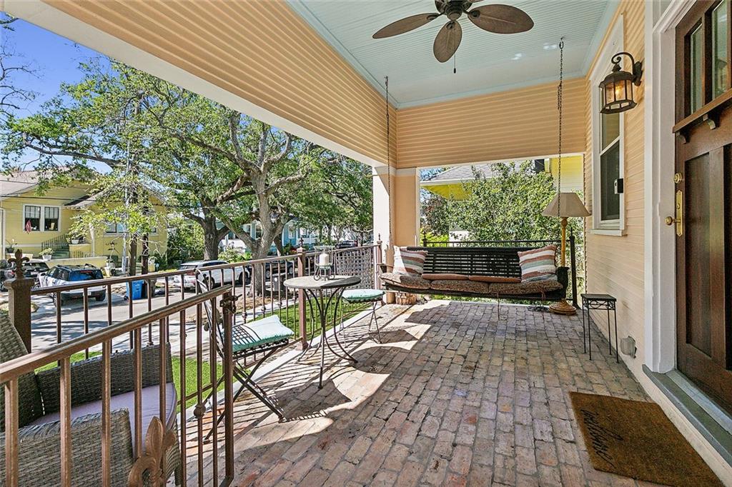 Homes for sale in New Orleans, LA | 2417 Octavia St, New Orleans, LA 70115 | MLS# 2494874