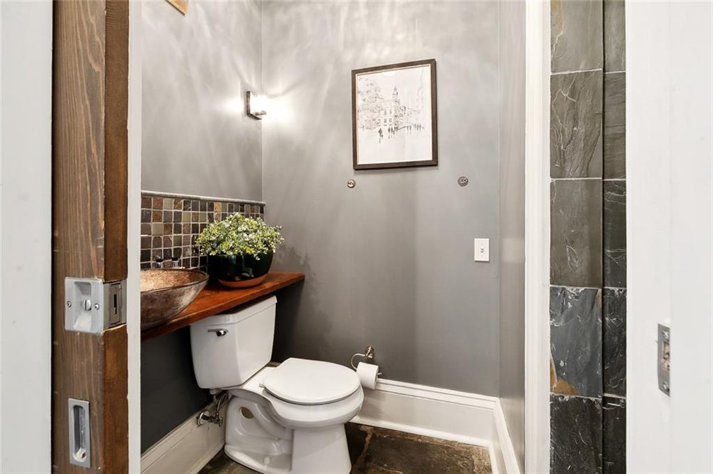 841 Burgundy Street, New Orleans, Louisiana image 23