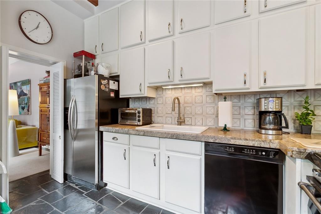 828 Burgundy Street, New Orleans, Louisiana image 20