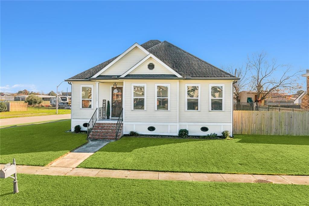2825 Jean Lafitte Parkway, Chalmette, Louisiana image 2