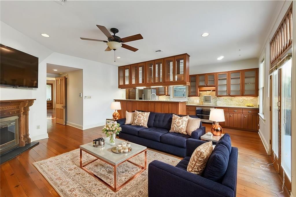 2121 Burdette Street, New Orleans, Louisiana image 11