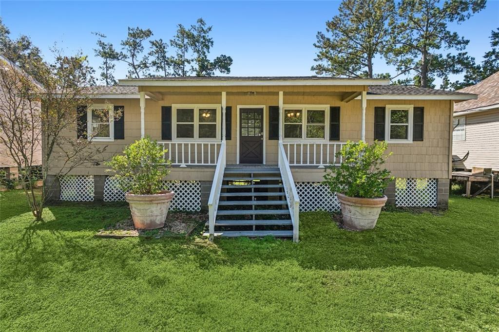 18274 Cusachs Drive, Covington, Louisiana image 1