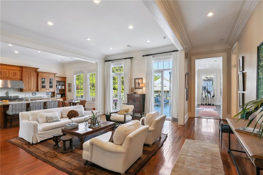3611 Carondelet Street, New Orleans, Louisiana image 25