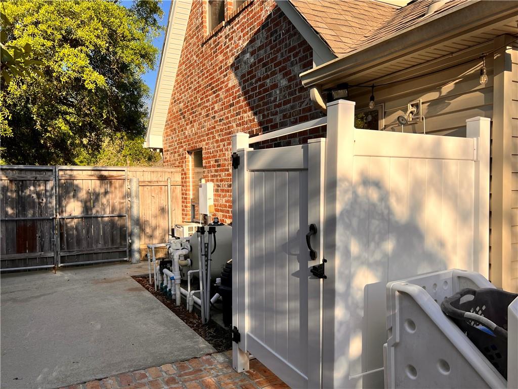 1714 Logan Lane, Mandeville, Louisiana image 31