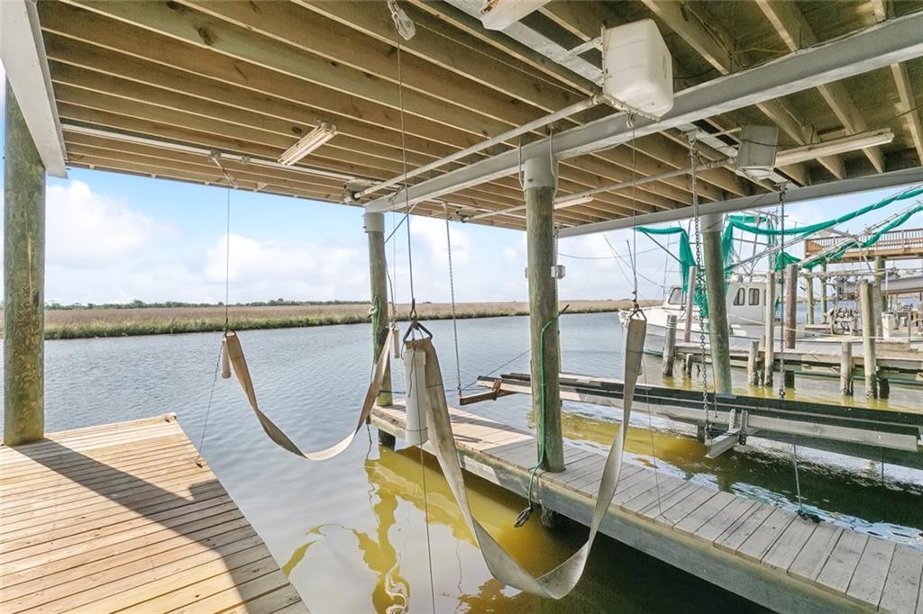 409 Martin Lane, Port Sulphur, Louisiana image 32