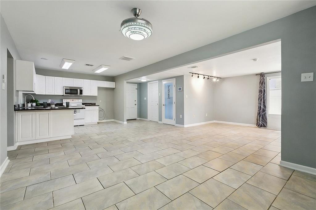 3408 Lake Villa Drive, Metairie, Louisiana image 3