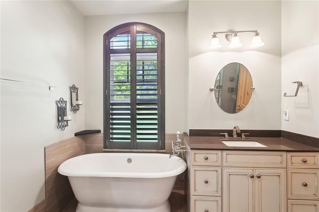 333 Chinawood Drive, Abita Springs, Louisiana image 14