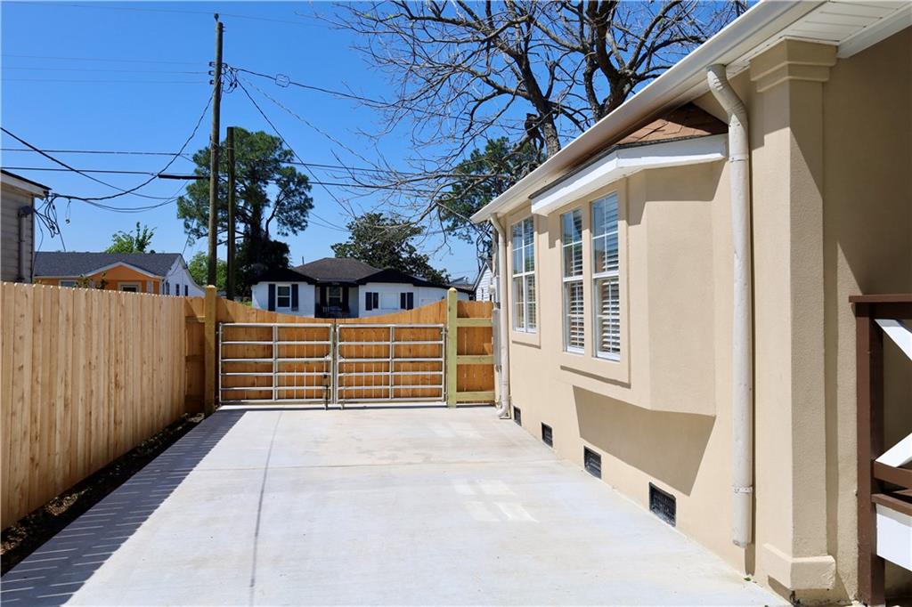 2205 Claire Avenue, Gretna, Louisiana image 2