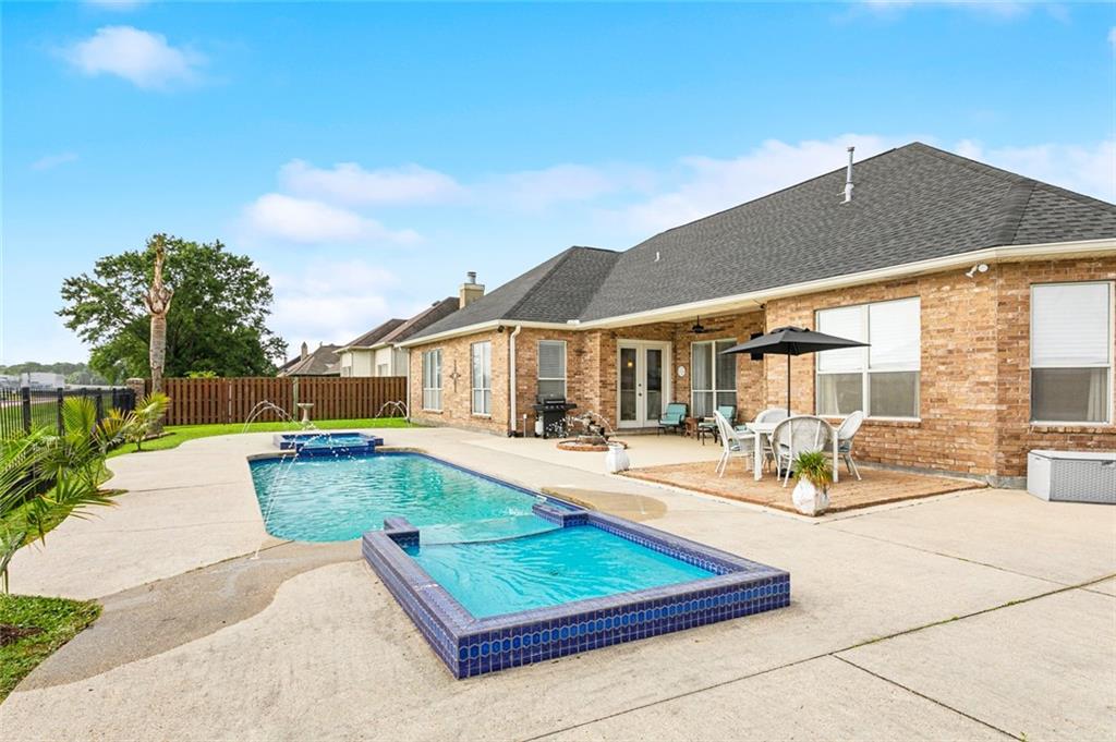 1841 E Squirewood Drive, Harvey, Louisiana image 23