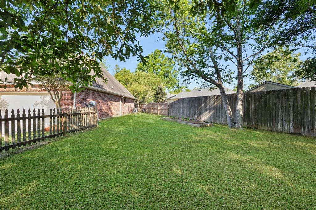 2436 Cours Carson Street, Mandeville, Louisiana image 22