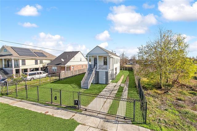 1931 Saint Maurice Avenue, New Orleans, Louisiana image 2