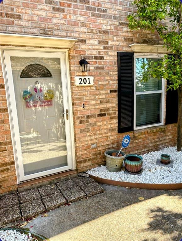604 Clearview Parkway #201, Metairie, Louisiana image 2
