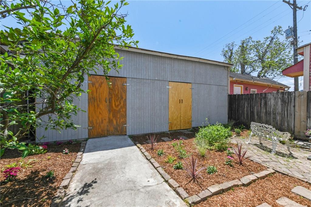 2426 Chippewa Street, New Orleans, Louisiana image 16