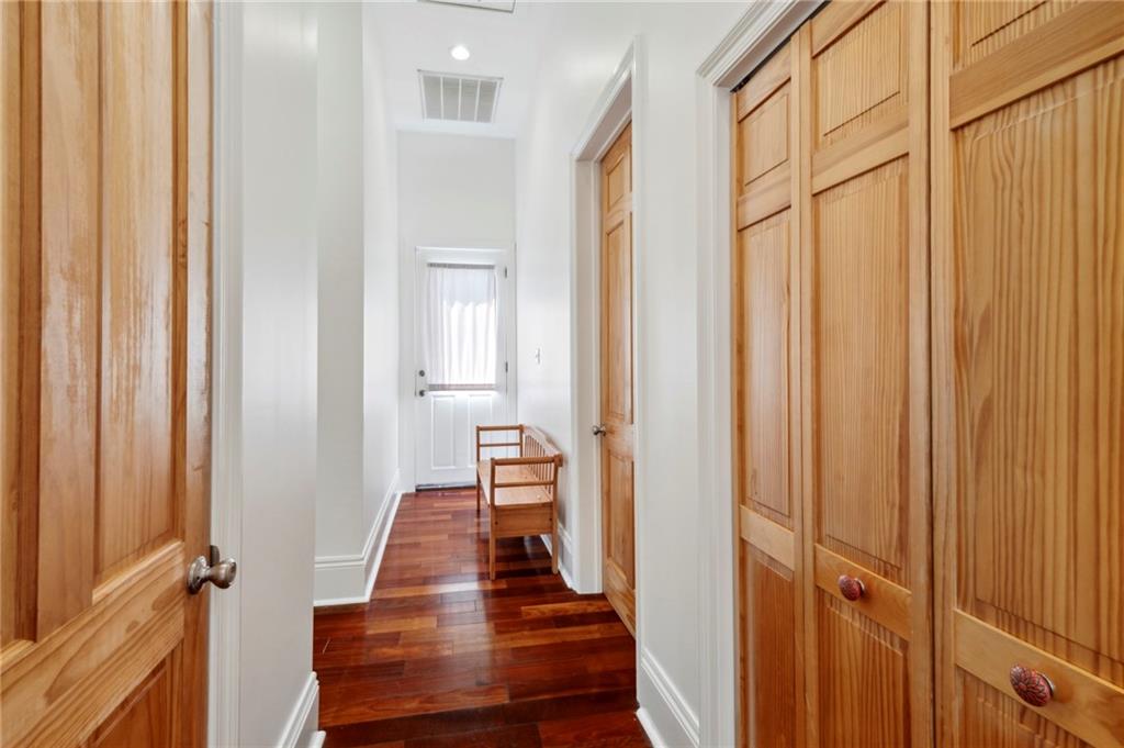 528 Valence Street, New Orleans, Louisiana image 10