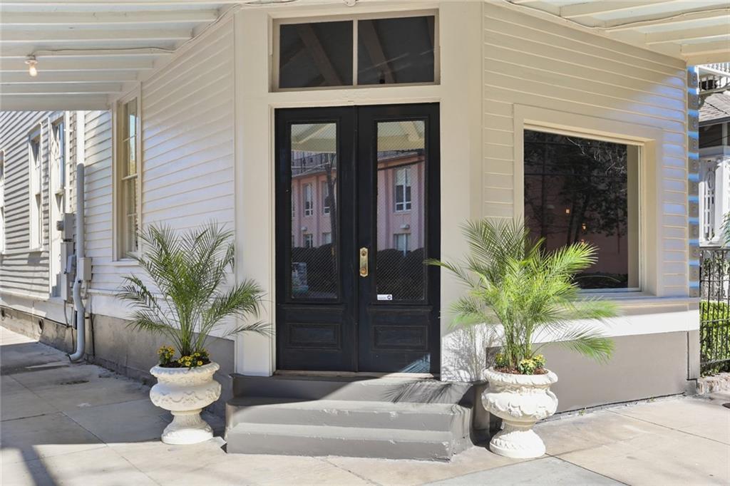 1241 Josephine Street, New Orleans, Louisiana image 3