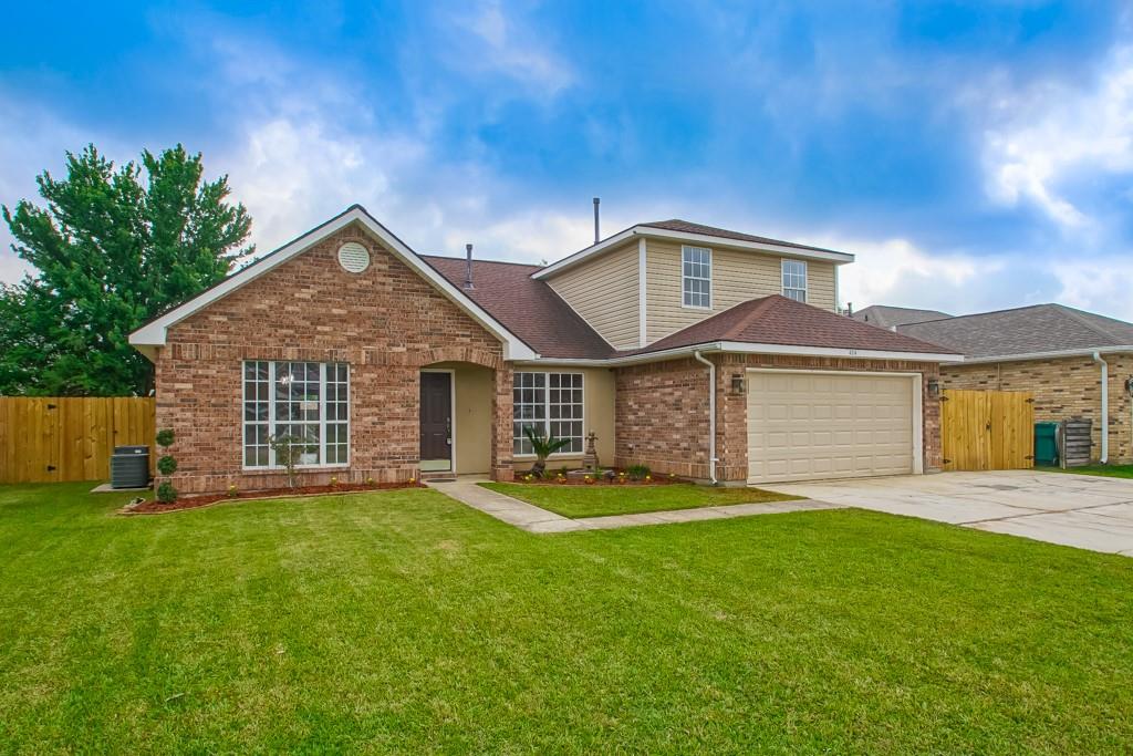 404 Creekside Court, Covington, Louisiana image 2