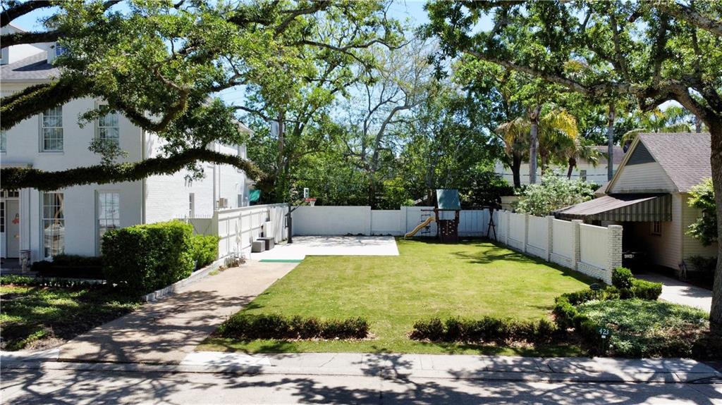 423 Betz Place, Metairie, Louisiana image 1