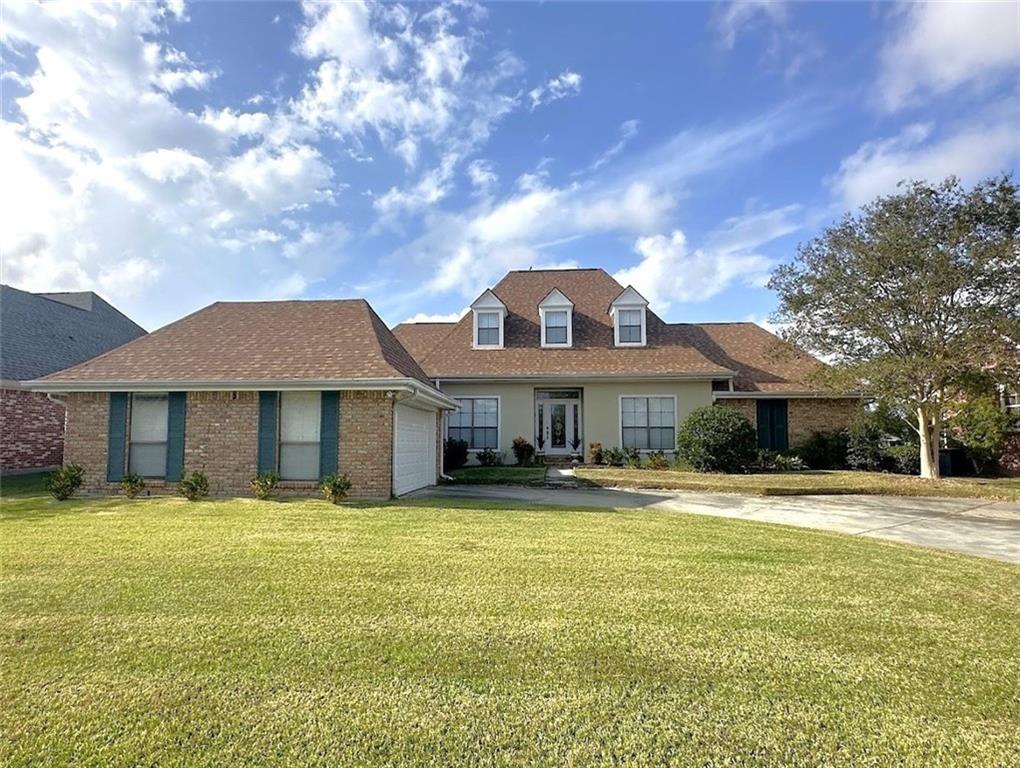10 La Quinta Drive, Slidell, Louisiana image 1