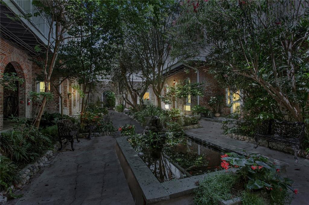 921 Chartres Street #2, New Orleans, Louisiana image 18