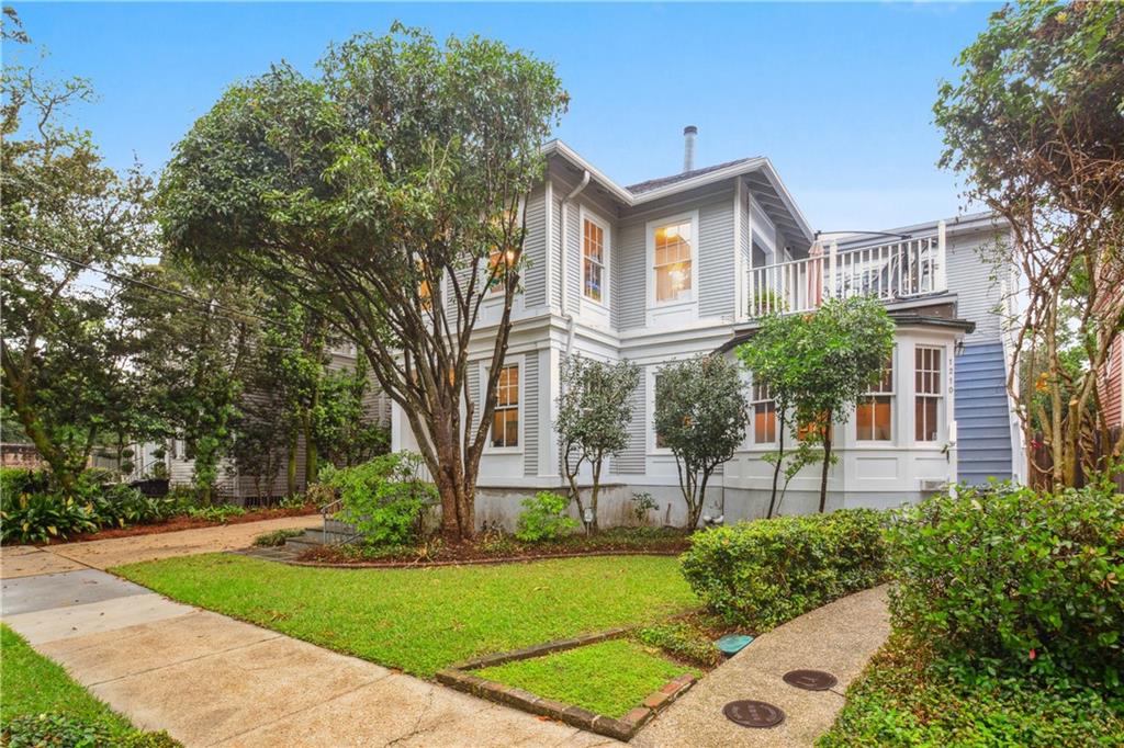 1208 10 Henry Clay Avenue, New Orleans, Louisiana image 2