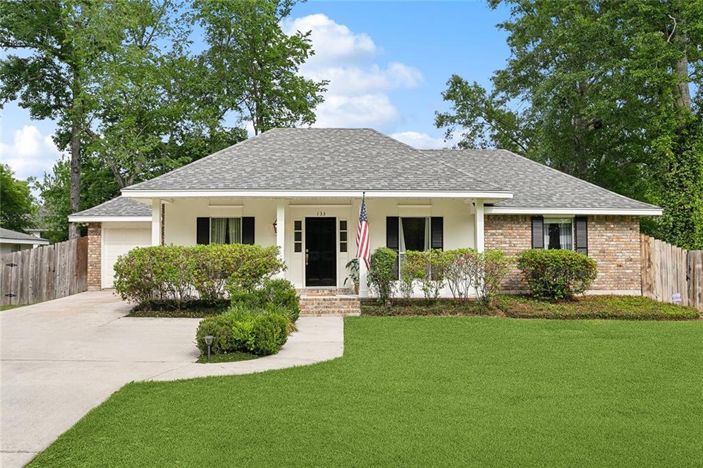 133 Live Oak Street, Mandeville, Louisiana image 2