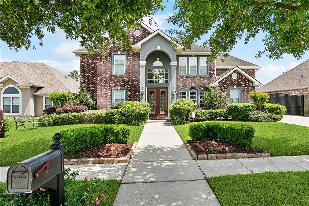 2405 Emilie Oaks Drive, Meraux, Louisiana image 1