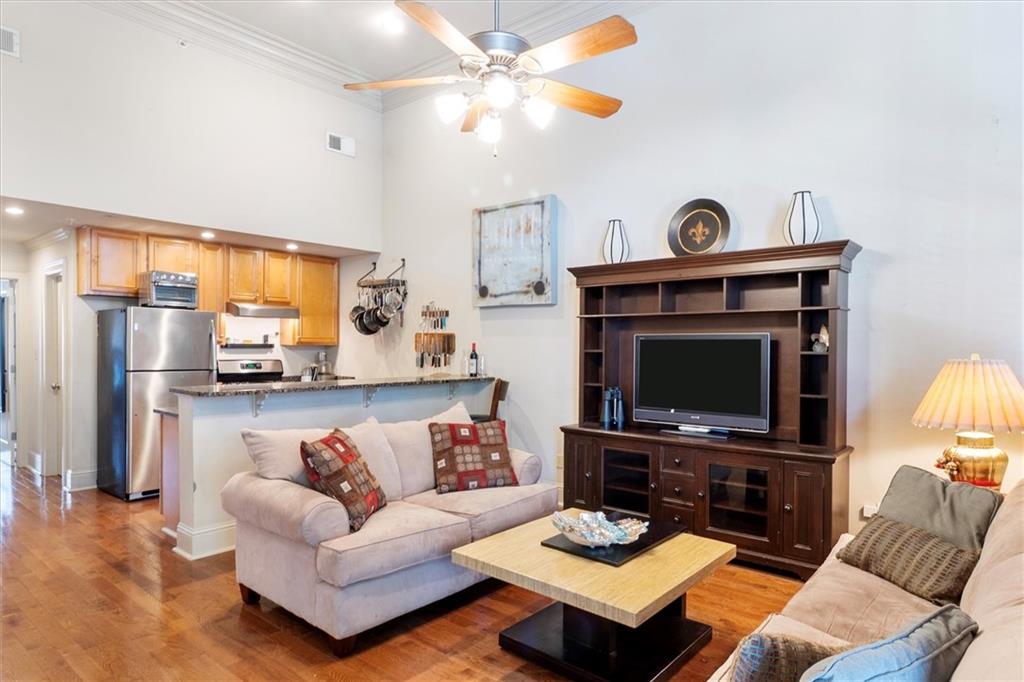 8416 Oak Street #G, New Orleans, Louisiana image 4