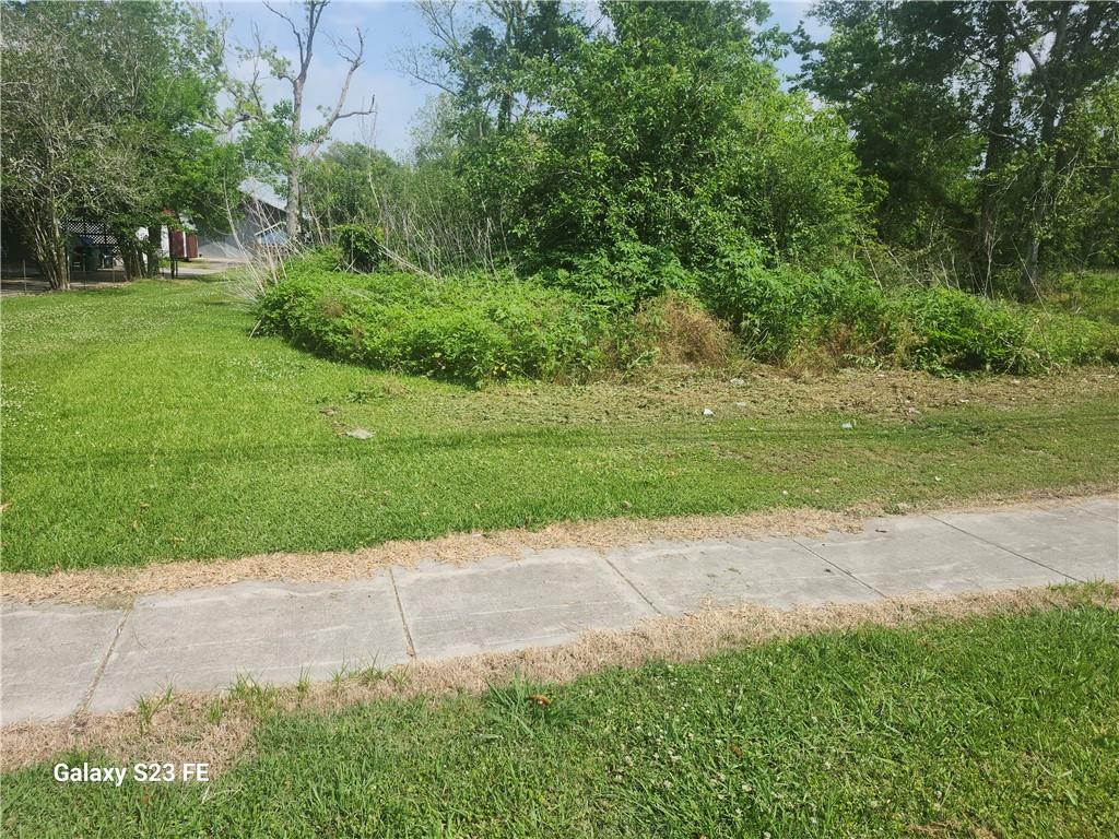 W 5th Street, La Place, Louisiana image 2