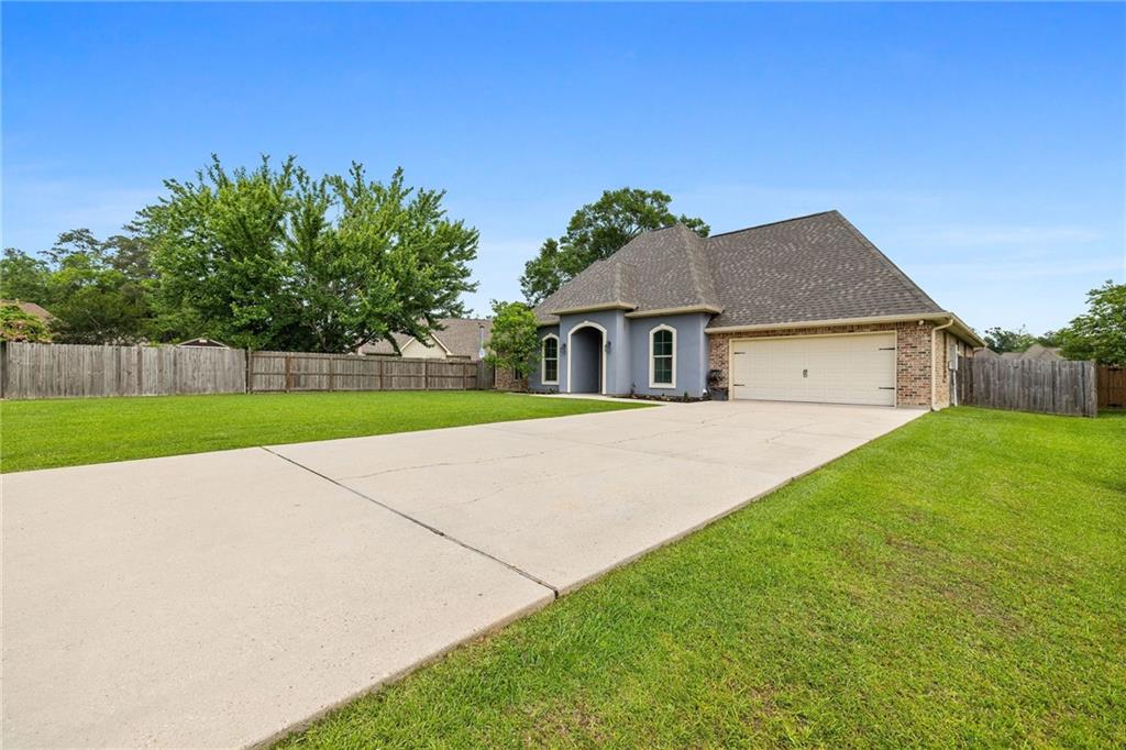 21288 Lake Pontchartrain Drive, Ponchatoula, Louisiana image 2