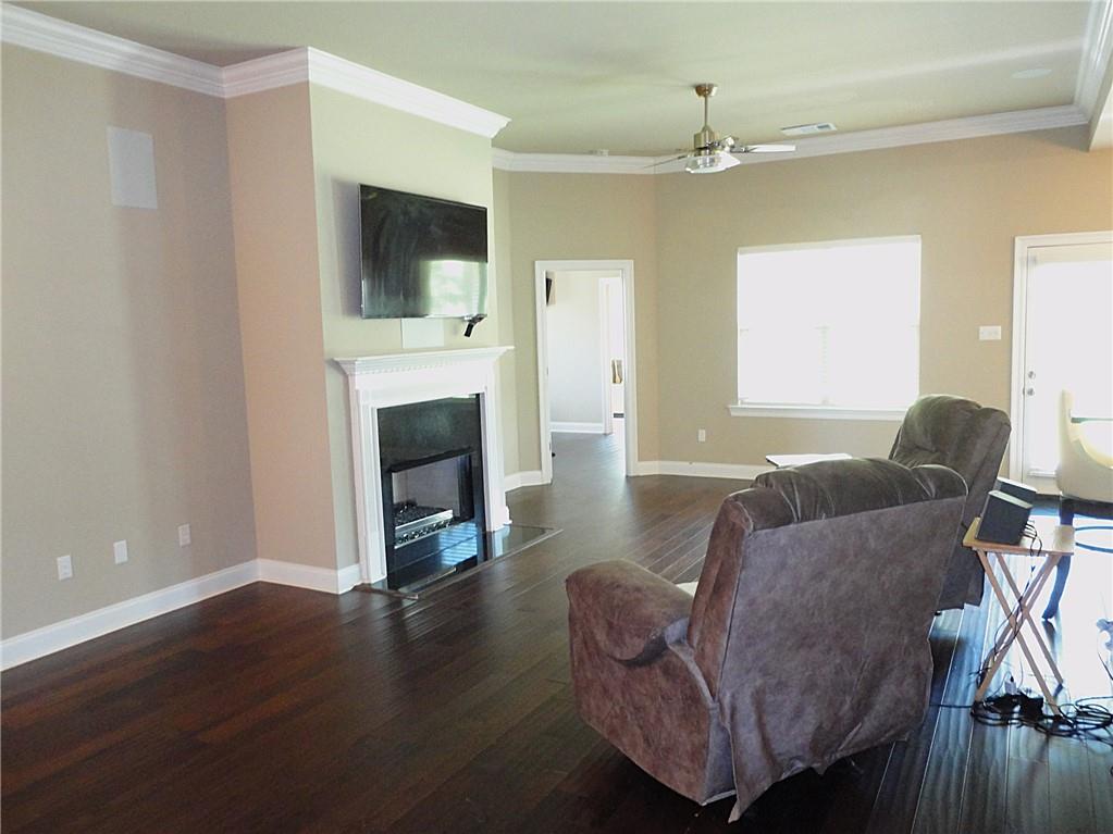 28230 Loiret Court, Ponchatoula, Louisiana image 4