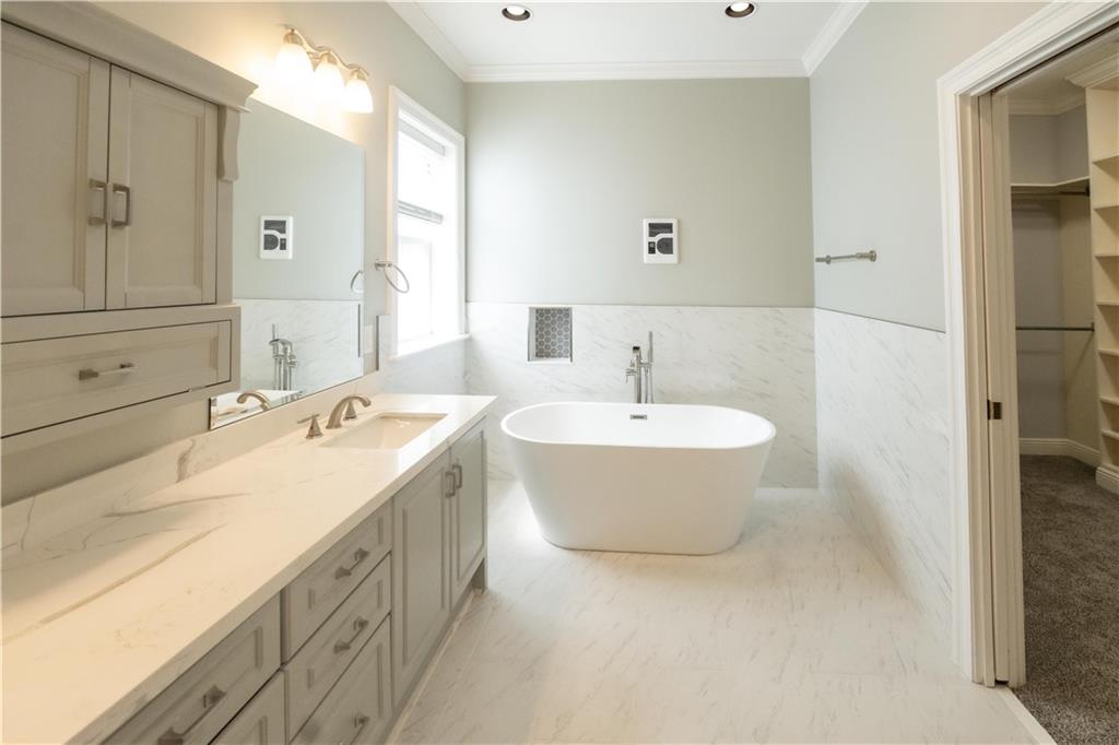 612 English Turn Drive, New Orleans, Louisiana image 22
