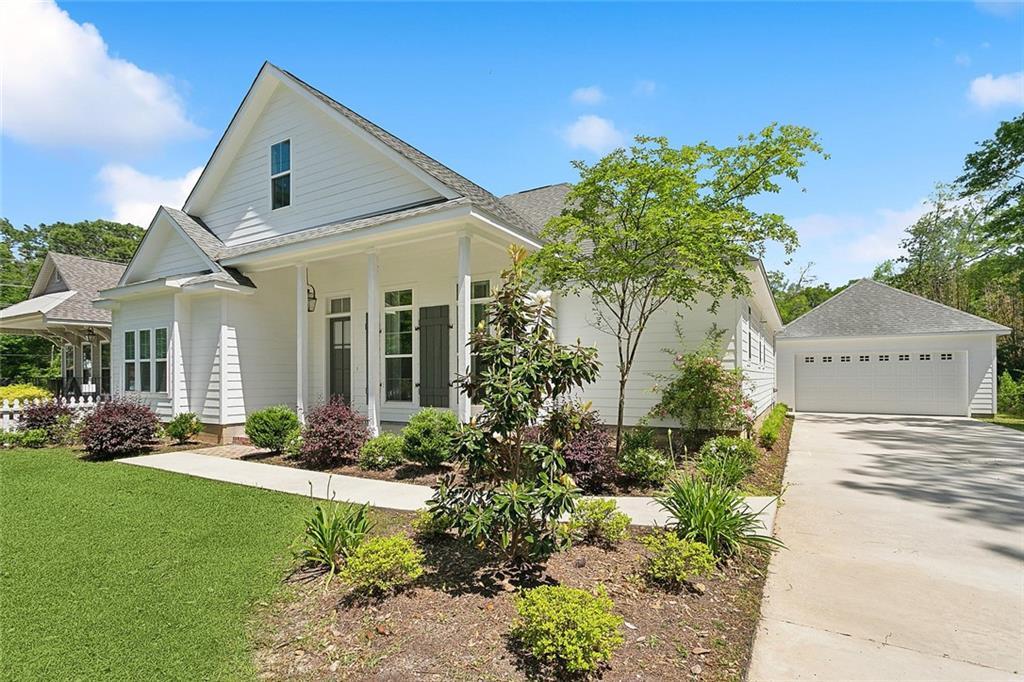 104 Menetre Drive, Covington, Louisiana image 3