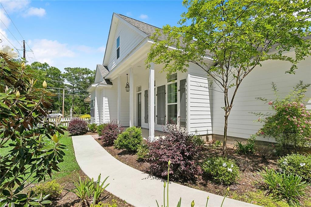 104 Menetre Drive, Covington, Louisiana image 4