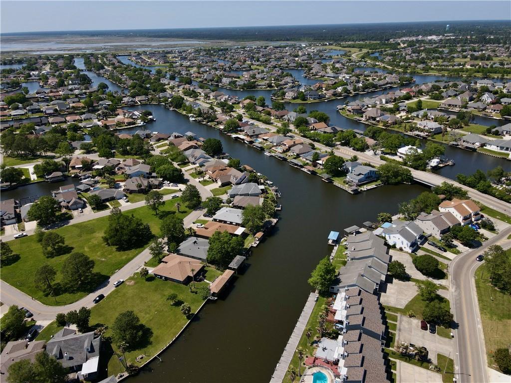 427 Charles Court, Slidell, Louisiana image 6