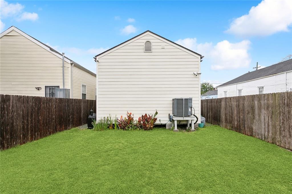 2226 First Street, New Orleans, Louisiana image 20