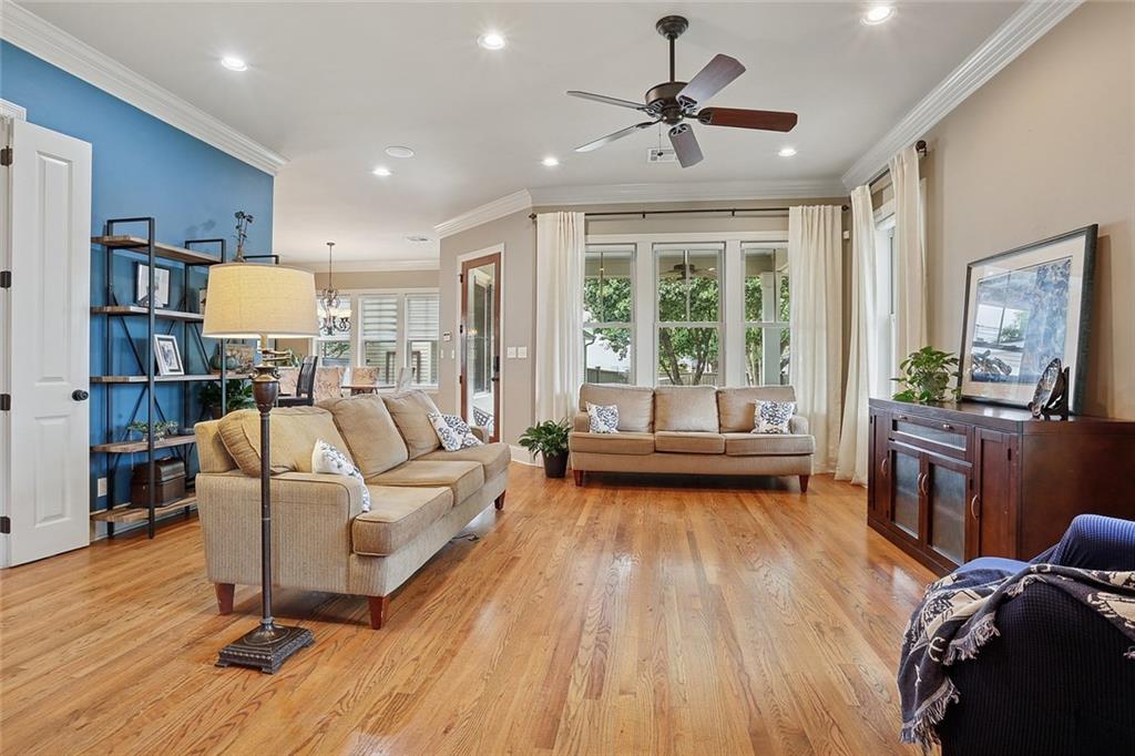 330 French Street, New Orleans, Louisiana image 3