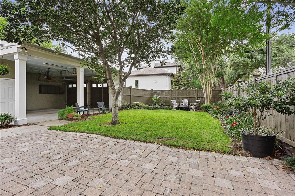 330 French Street, New Orleans, Louisiana image 30
